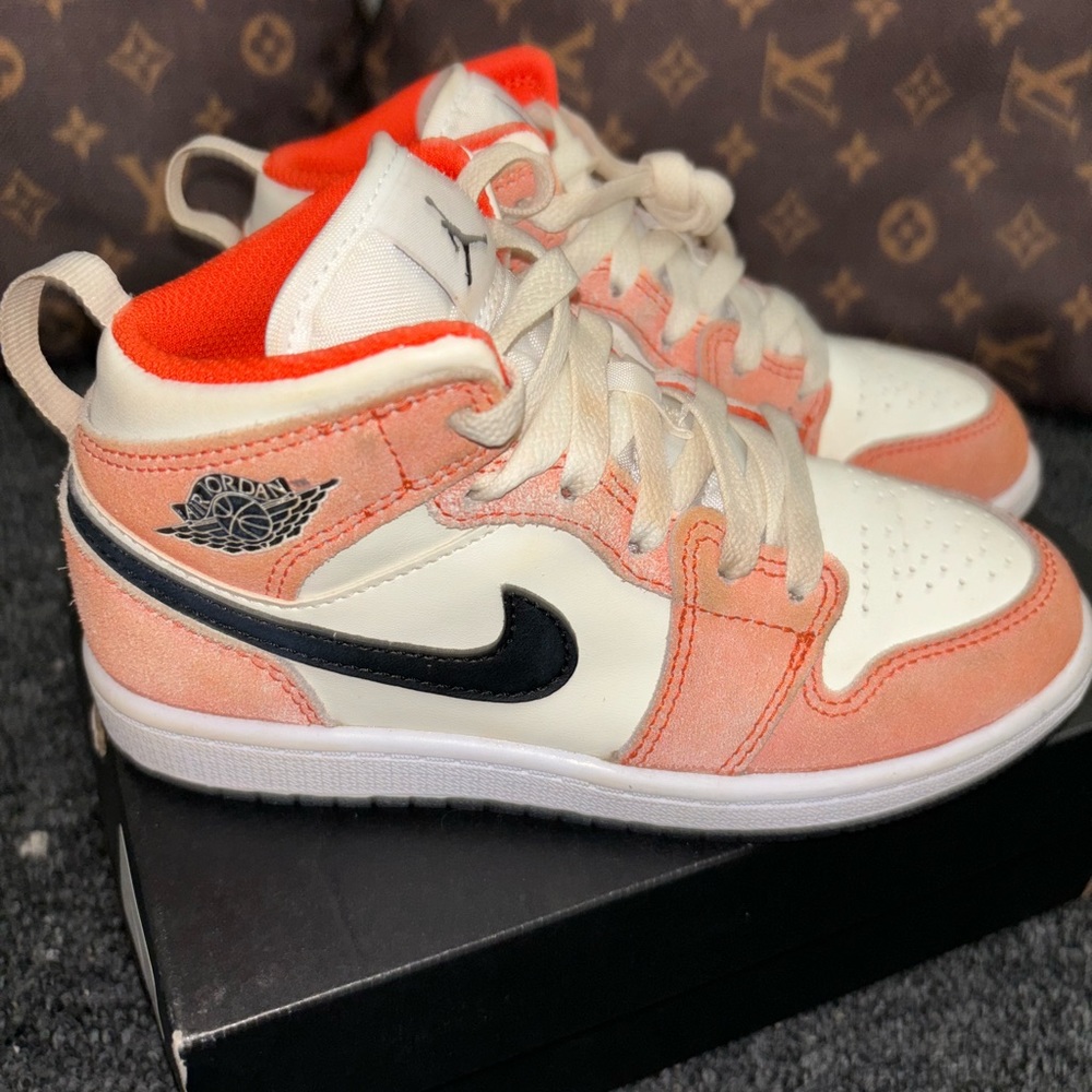 Jordan 1 Mid SE ( PS )